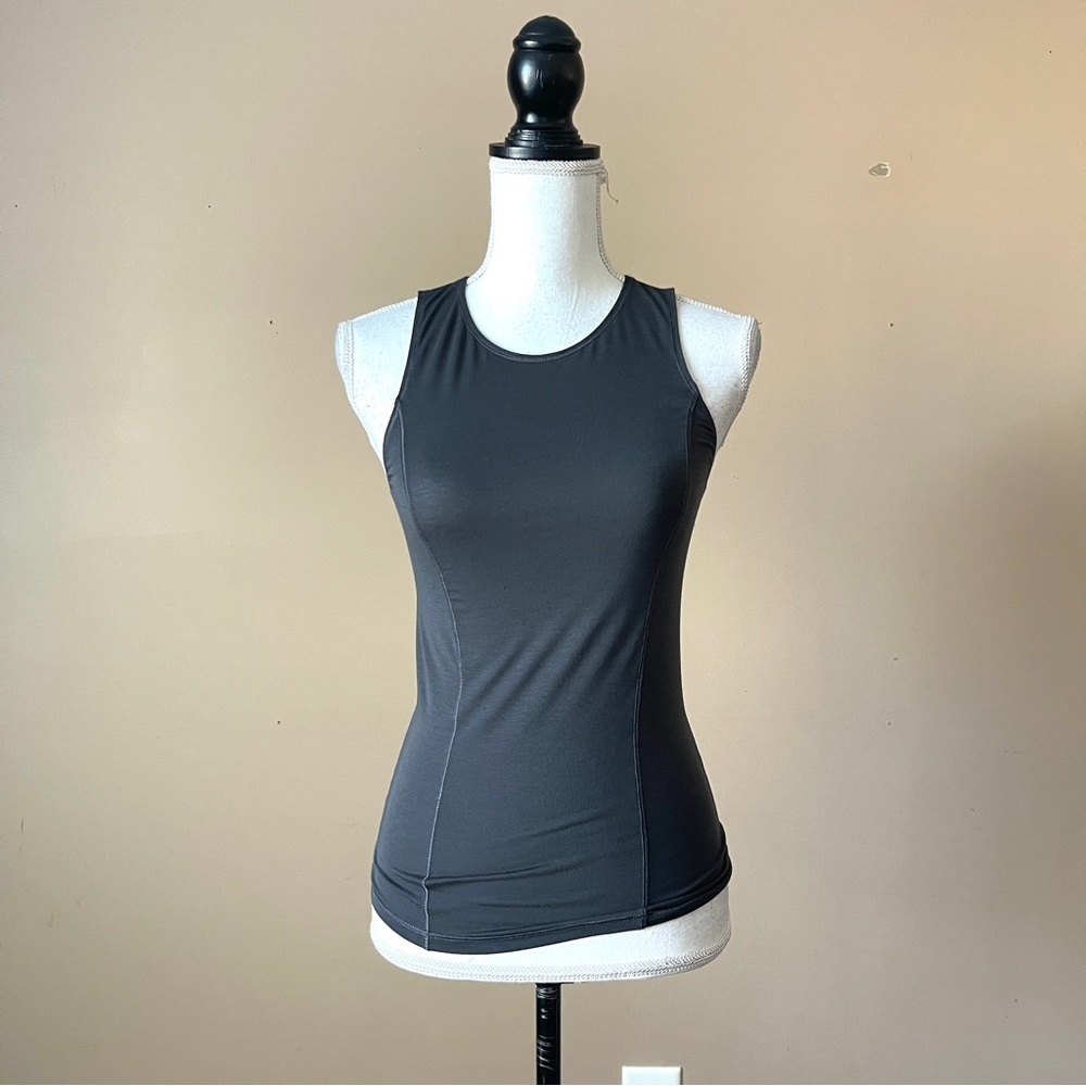 FABLETICS | Charcoal Gray Fitted Athletic Tank Top Sz XS